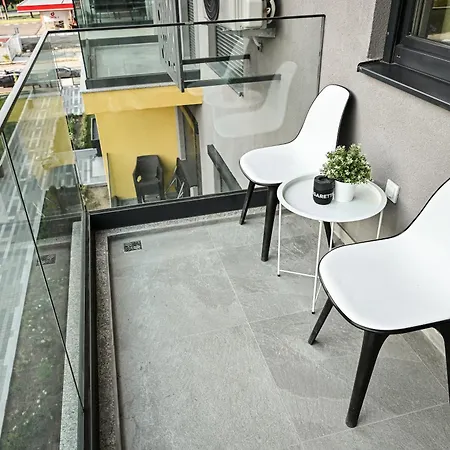 Marta Luxury East Gate Apartment