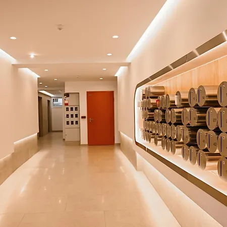 Marta Luxury East Gate *