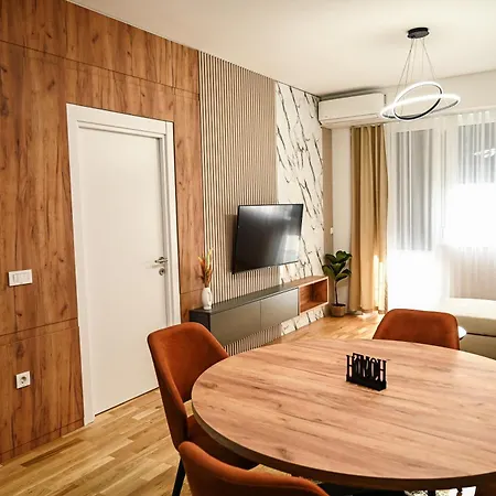 Marta Luxury East Gate Apartment *