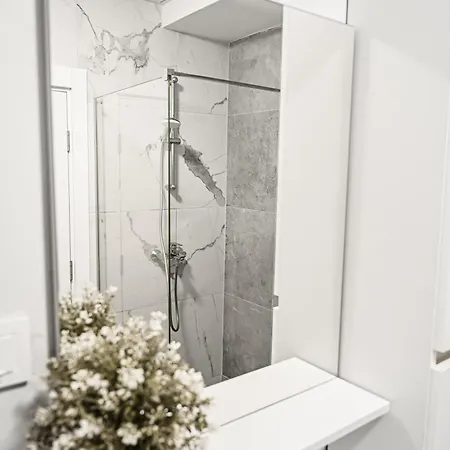Marta Luxury East Gate Apartment Skopje